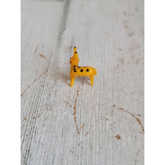 Vintage mini giraffe blown glass figure unique zoo collectible decor - Picture 4 of 5